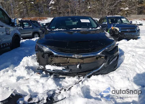 2019 Chevrolet Malibu 1Ls z USA, uszkodzony, nr VIN 1G1ZB5STXKF221300